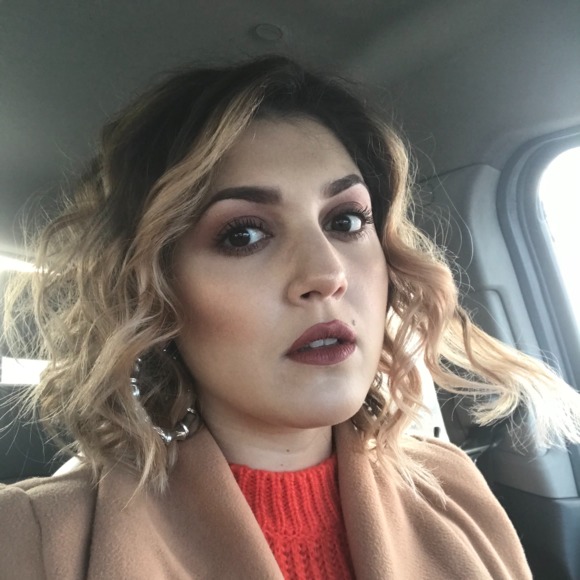 Meet your Posher, Ruth - Picture 1 of 1